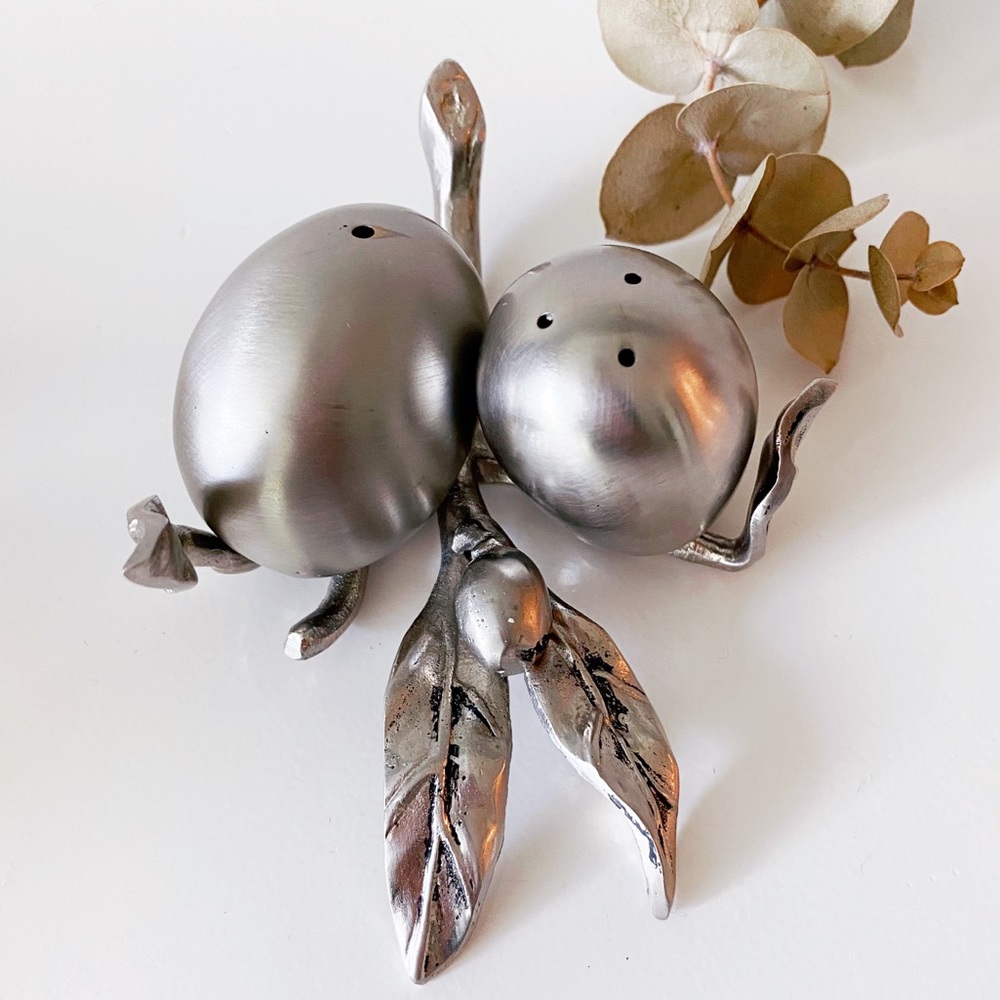 Pottery Barn Olive Branch Salt & Pepper Set